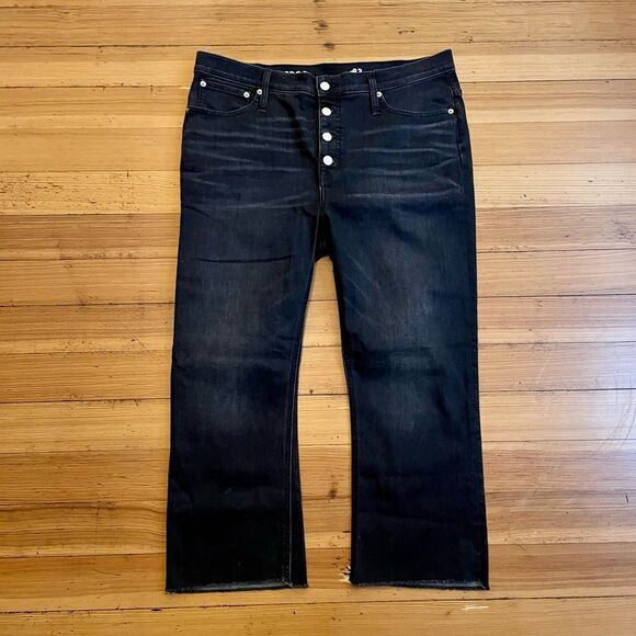 J. Crew 9” demi-boot crop Jean in charcoal. Size 33. - Picture 6 of 16